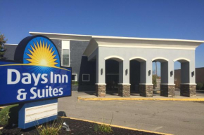 Days Inn & Suites by Wyndham Cincinnati North